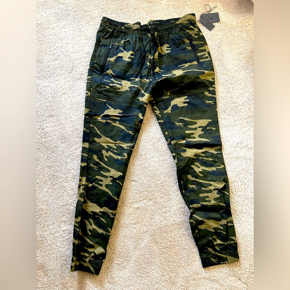 Free Planet stretch pants